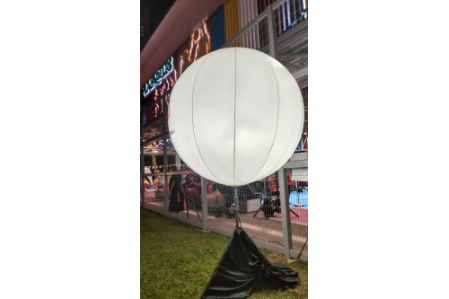 Lighted Tripod Balloon